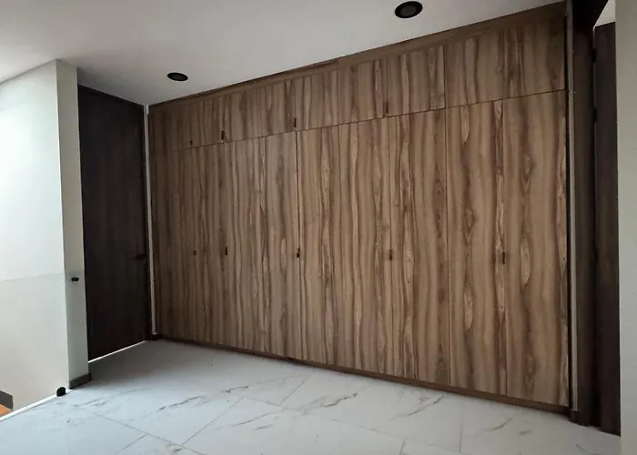 Apartamento Large House In An Exclusive Area *