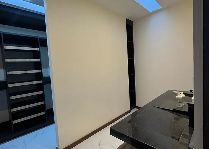 Large House In An Exclusive Area *